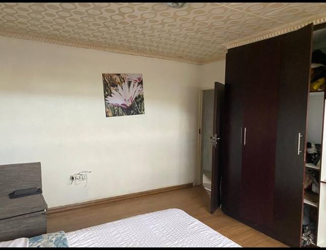 2 BEDROOM HOUSE FOR SALE IN TSAKANE